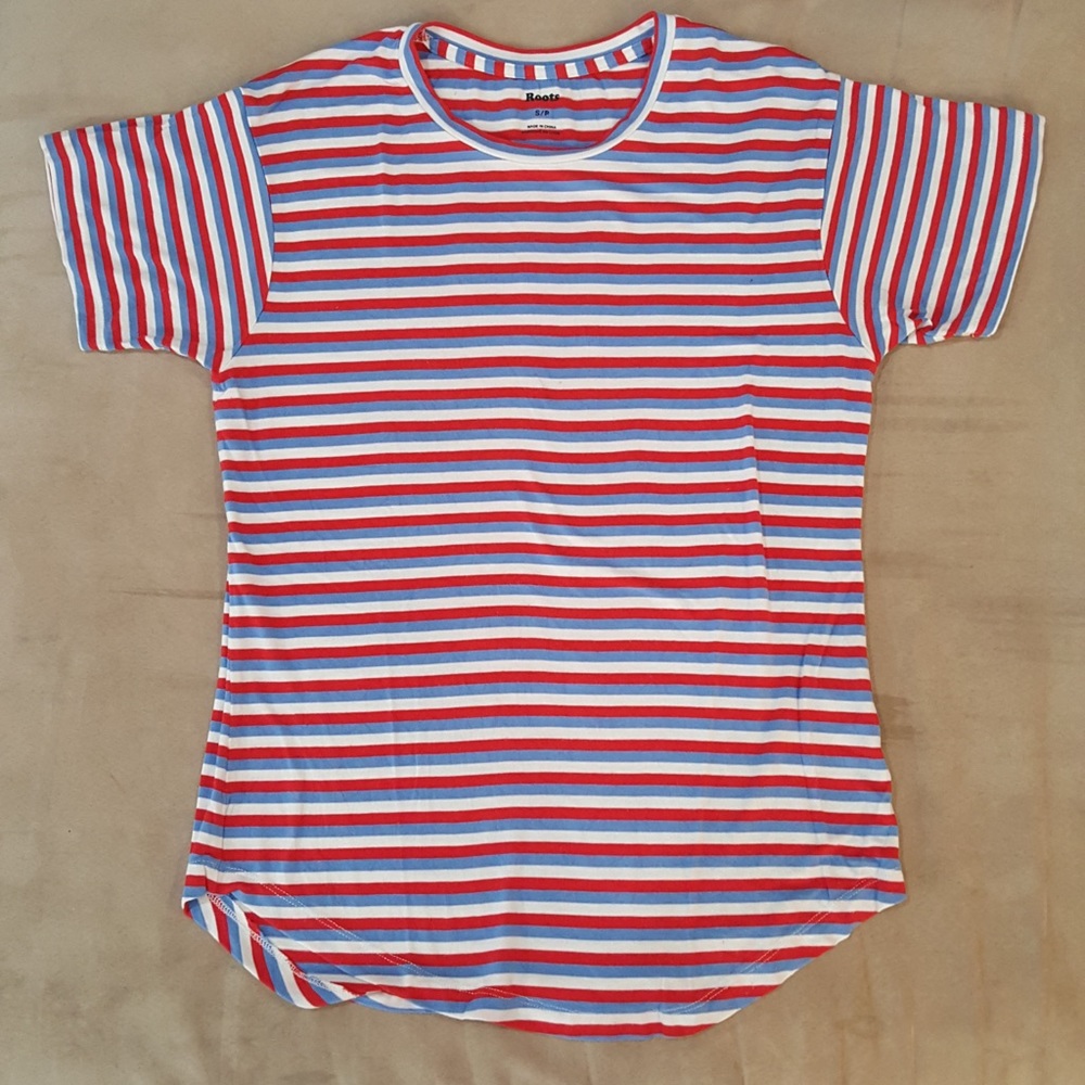 Roots Women’s Red White Blue T-Shirt Size small